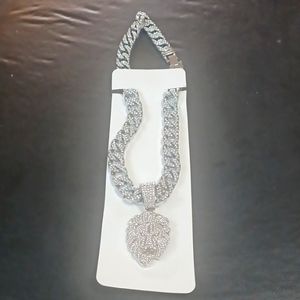 New! Sliver Lion Charm necklace 45cm/17.72 inch. beautiful piece!